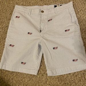Vineyard Vines, Blue & White Shorts. Size 35 with American flag whales